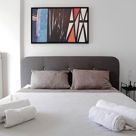 Charming Apartment Near Center Athén Kültér fotó